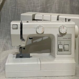 PFAFF hobby 309 Sewing Machine Tested Working Vintage Germany
